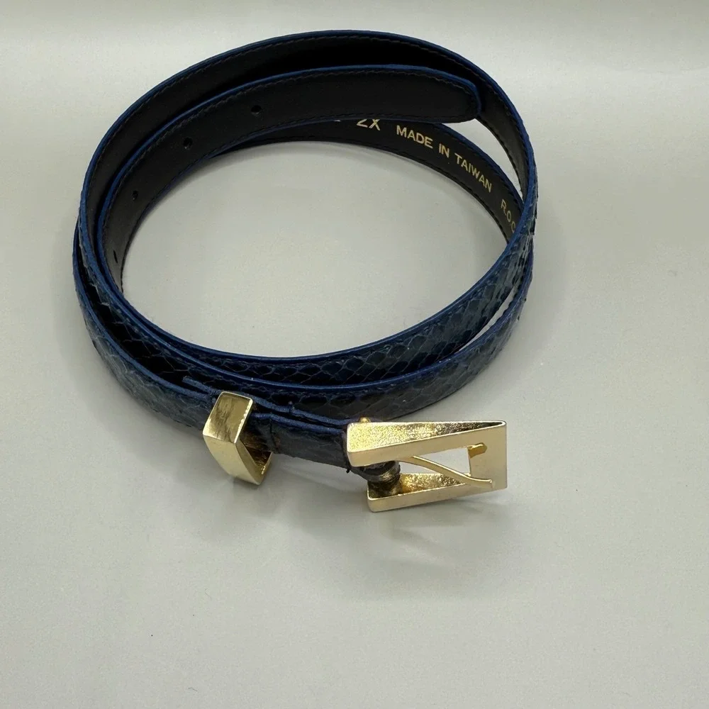 Vintage SHEKA by Faco Blue Genuine Snakeskin Belt Gold Buckle Made in Taiwan‎ 2X